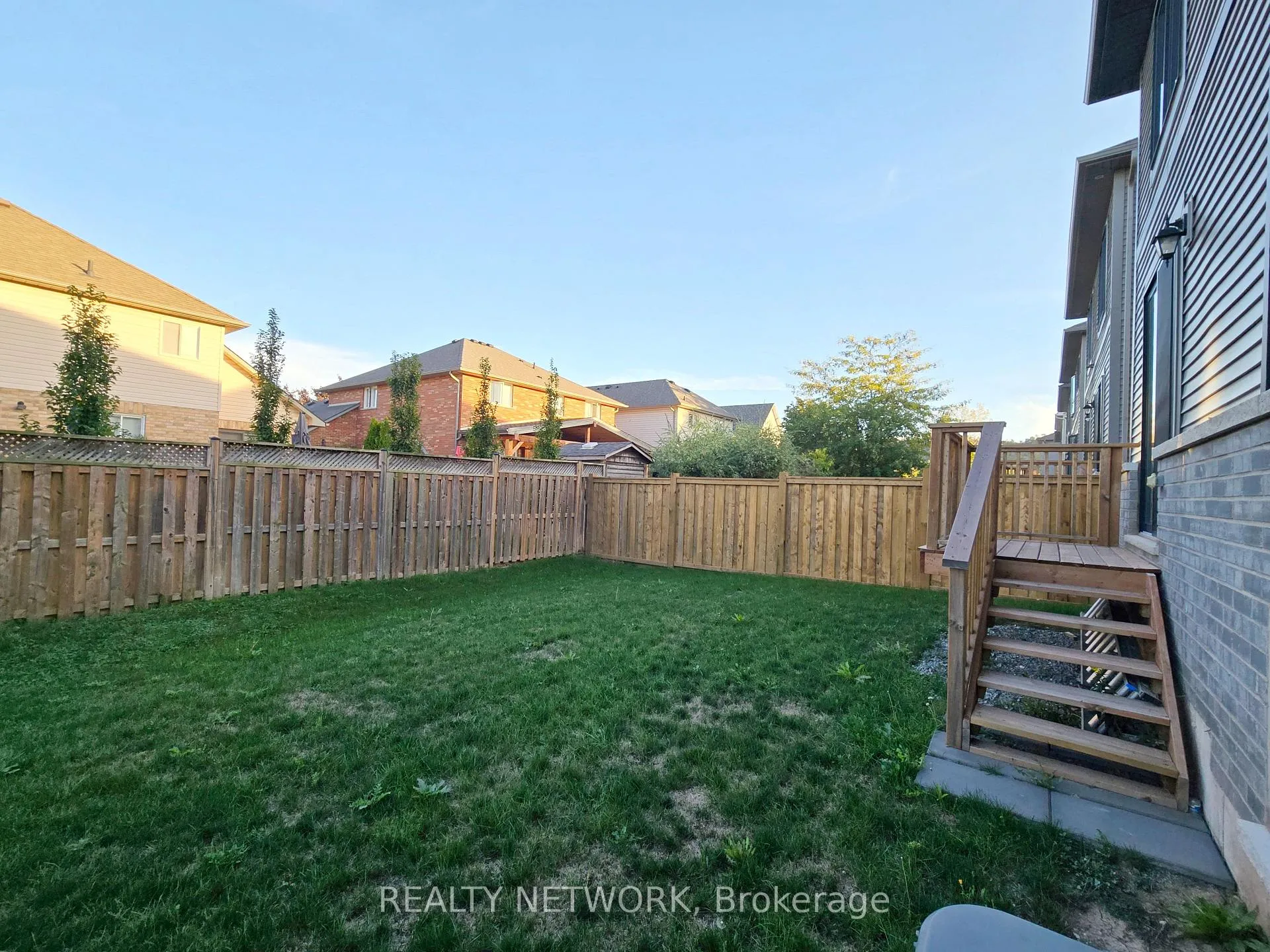 Photo 34 of 107 Starfire Crescent, Hamilton, Fruitland — HOMEH