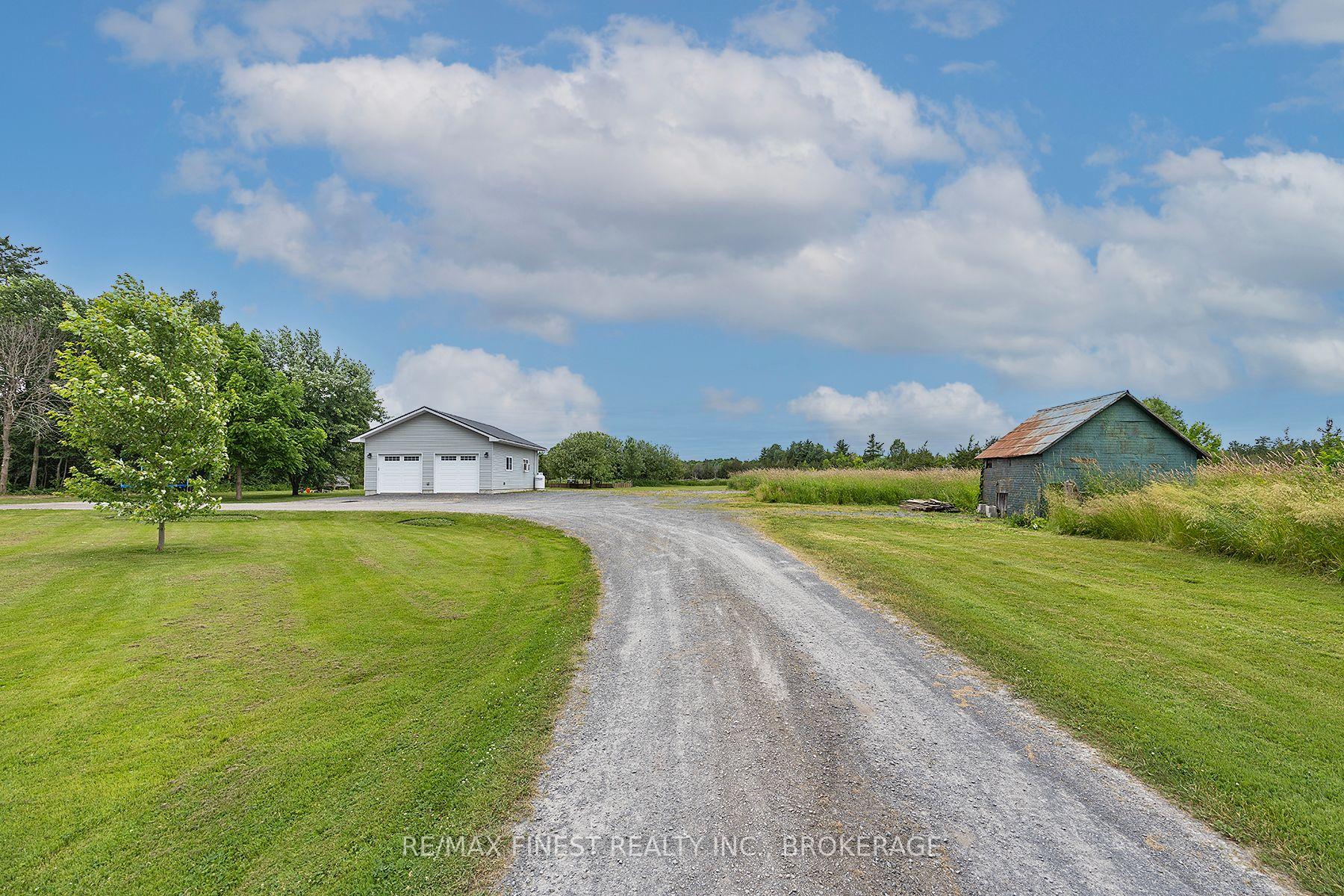 Photo 49 of 2001 Sharpe Road, Loyalist, Lennox and Addington - South — HOMEH