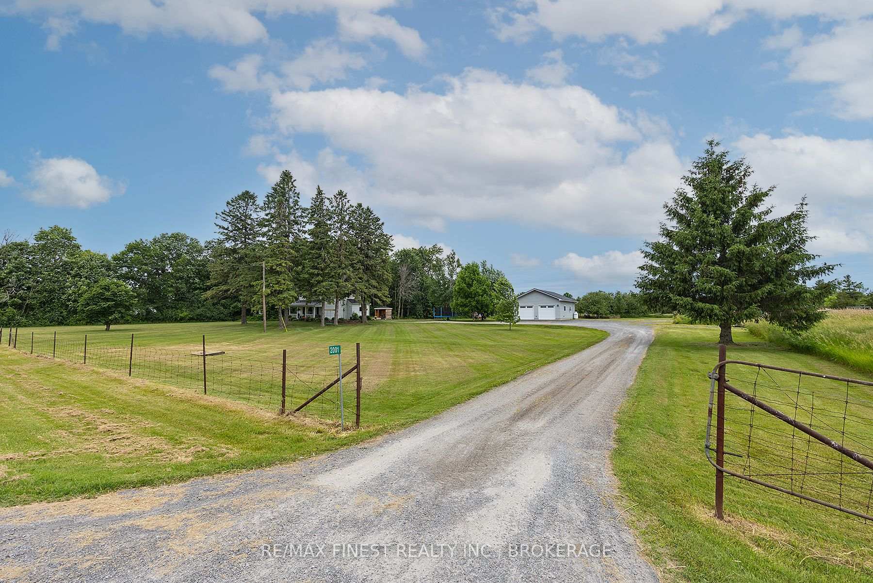 Photo 50 of 2001 Sharpe Road, Loyalist, Lennox and Addington - South — HOMEH