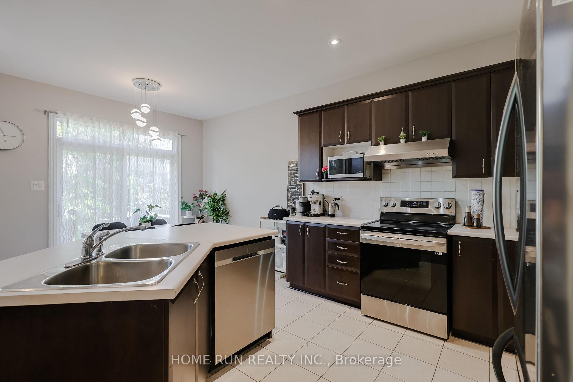 Photo 14 of 190 Keyrock Drive, Ottawa, Kanata - Kanata Lakes/Heritage Hills — HOMEH