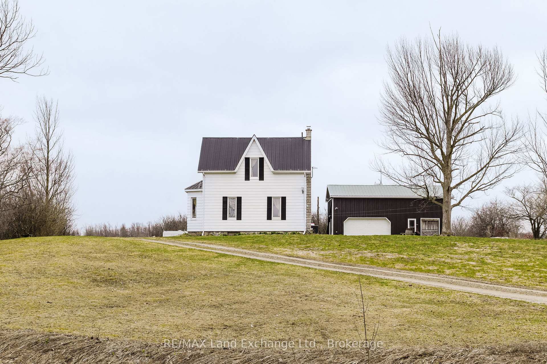 Photo 2 of 887 Concession 10, Kincardine — HOMEH