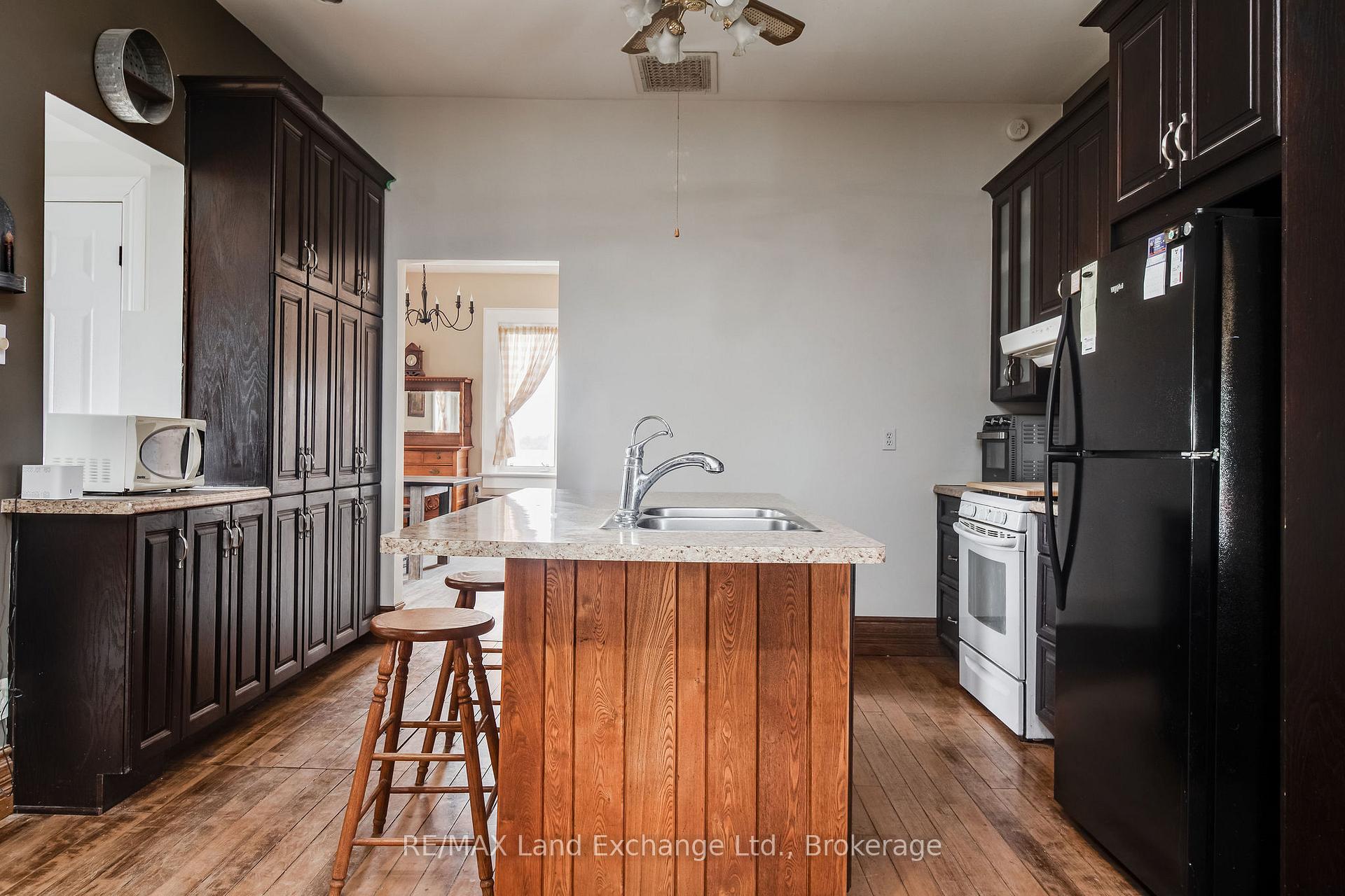 Photo 12 of 887 Concession 10, Kincardine — HOMEH