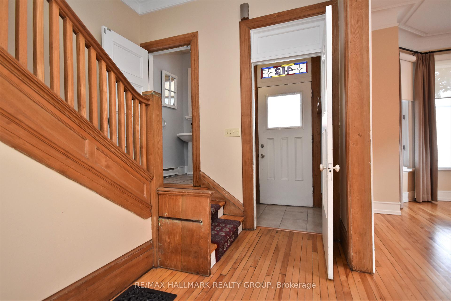 Photo 4 of Unit #1, 412 Daly Avenue, Ottawa, Sandy Hill — HOMEH