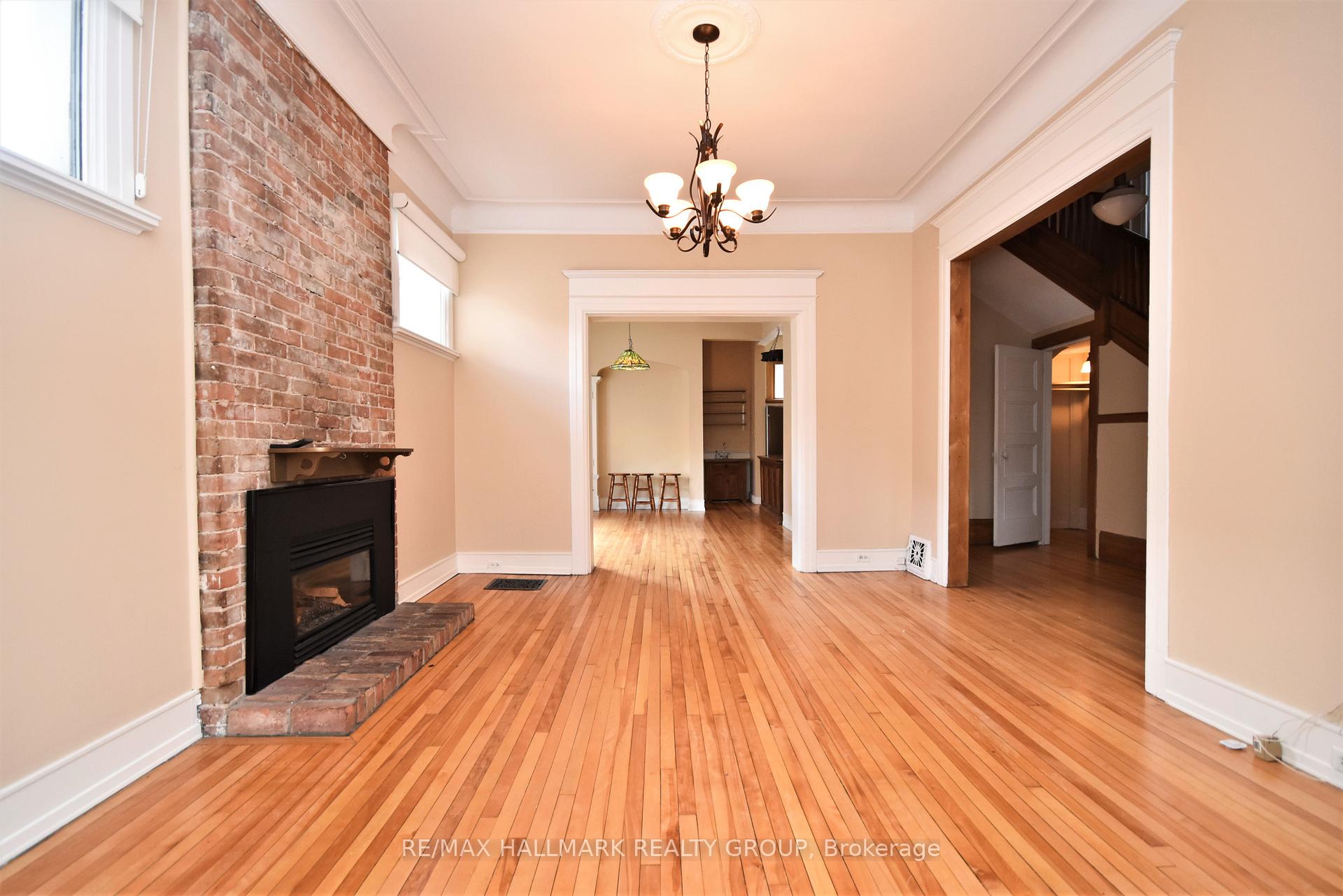Photo 6 of Unit #1, 412 Daly Avenue, Ottawa, Sandy Hill — HOMEH