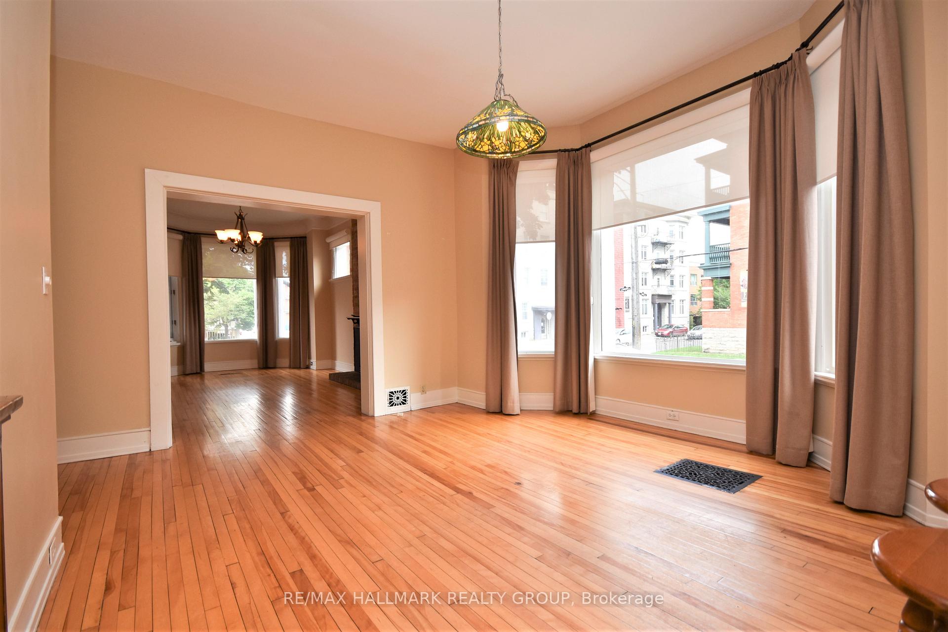 Photo 8 of Unit #1, 412 Daly Avenue, Ottawa, Sandy Hill — HOMEH