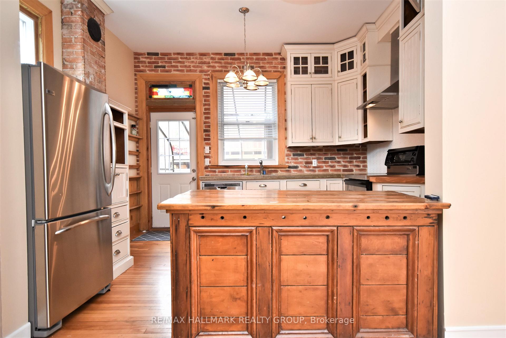 Photo 10 of Unit #1, 412 Daly Avenue, Ottawa, Sandy Hill — HOMEH