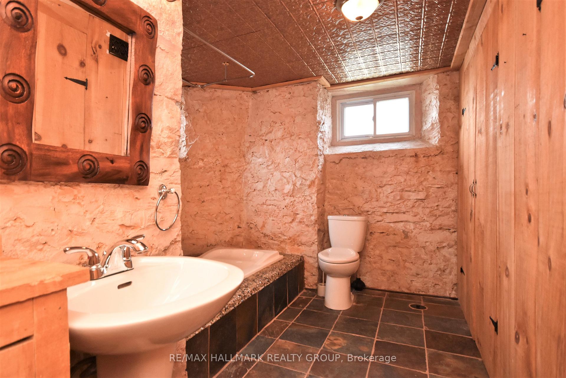 Photo 29 of Unit #1, 412 Daly Avenue, Ottawa, Sandy Hill — HOMEH