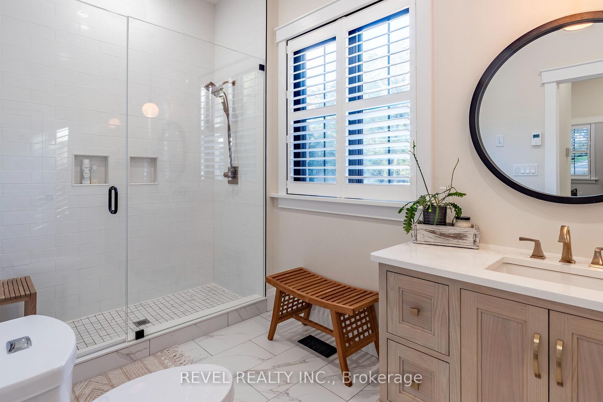 Photo 16 of 7404 Wellington Road, Mapleton, Rural Mapleton — HOMEH
