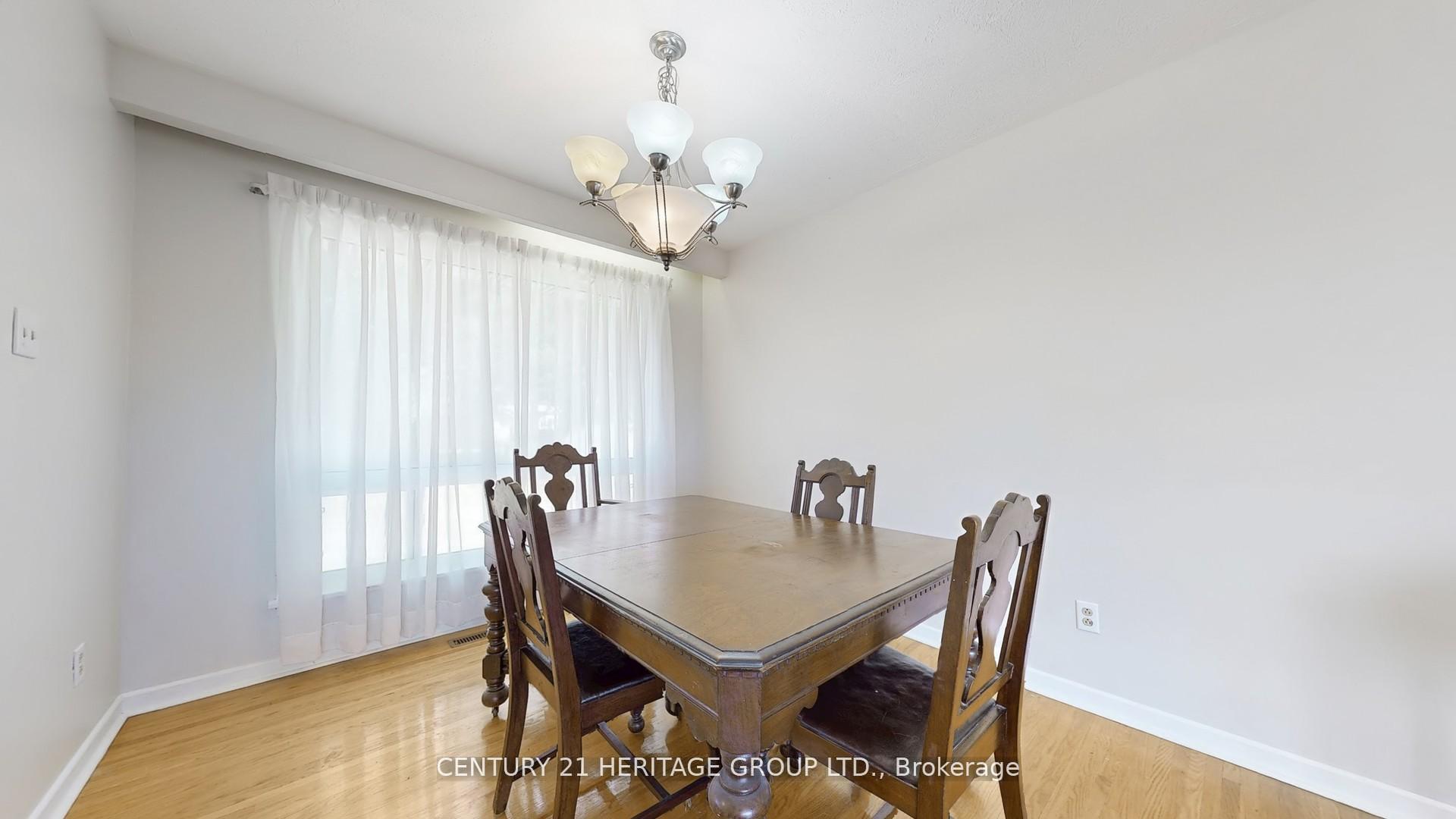 Photo 9 of 224 Glenn Avenue, Innisfil, Stroud — HOMEH