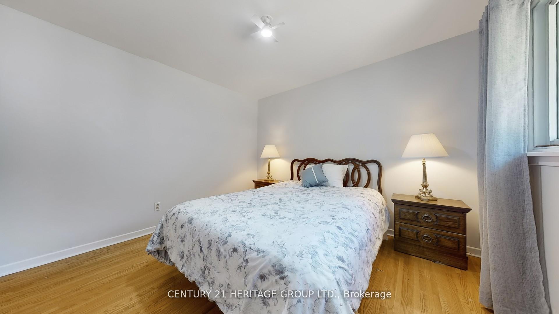 Photo 20 of 224 Glenn Avenue, Innisfil, Stroud — HOMEH