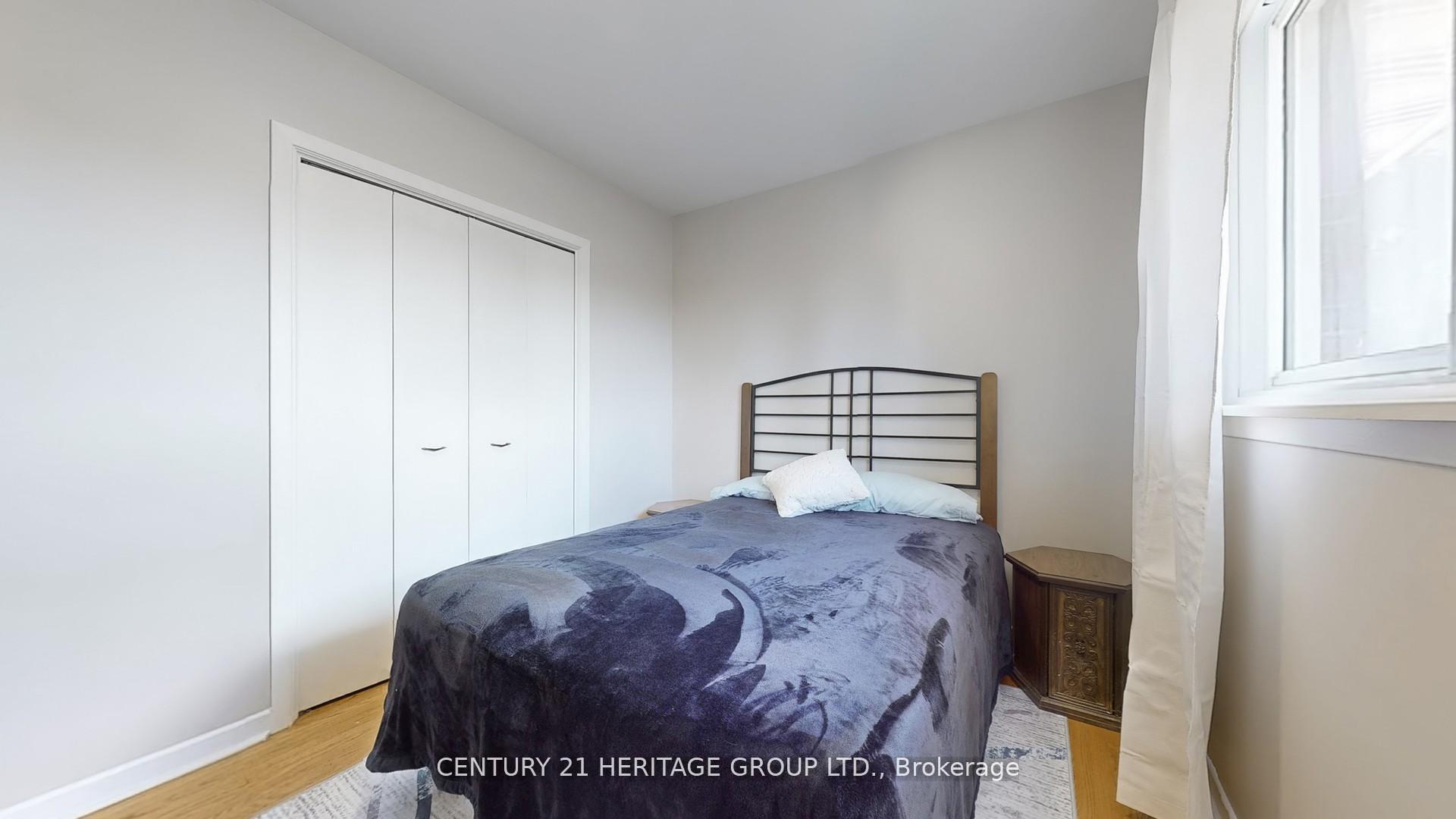 Photo 23 of 224 Glenn Avenue, Innisfil, Stroud — HOMEH