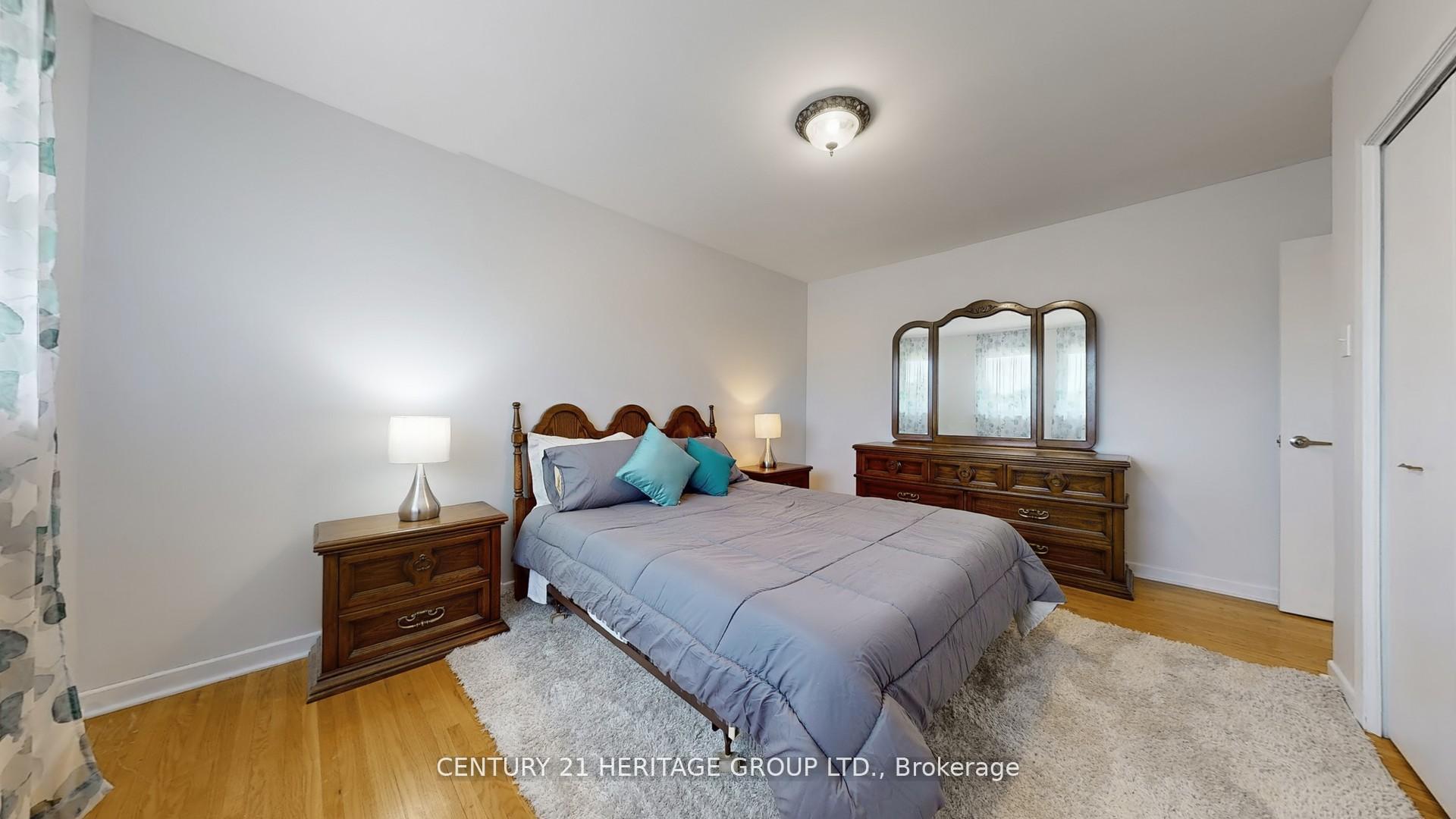 Photo 24 of 224 Glenn Avenue, Innisfil, Stroud — HOMEH