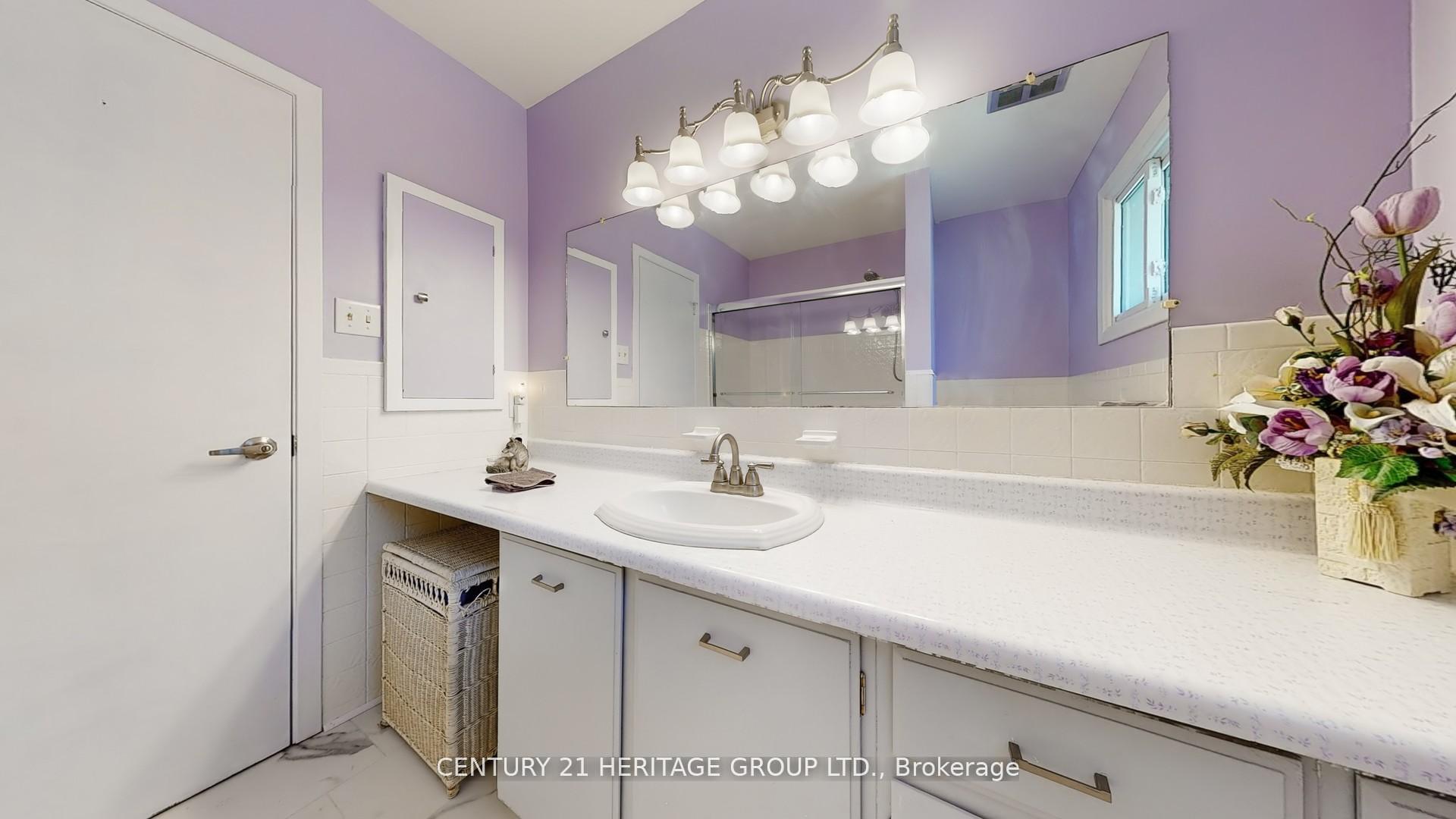 Photo 25 of 224 Glenn Avenue, Innisfil, Stroud — HOMEH