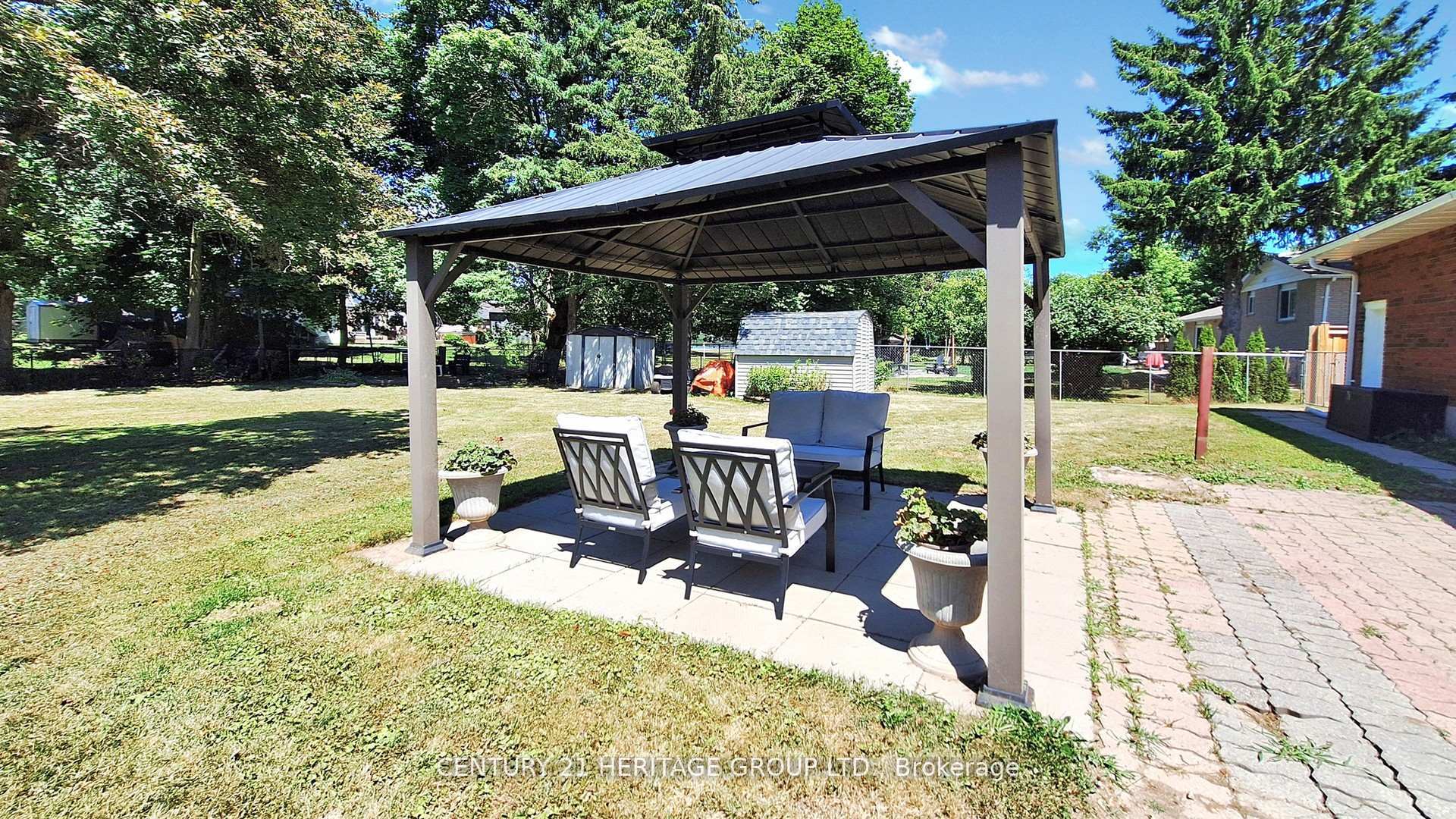 Photo 44 of 224 Glenn Avenue, Innisfil, Stroud — HOMEH