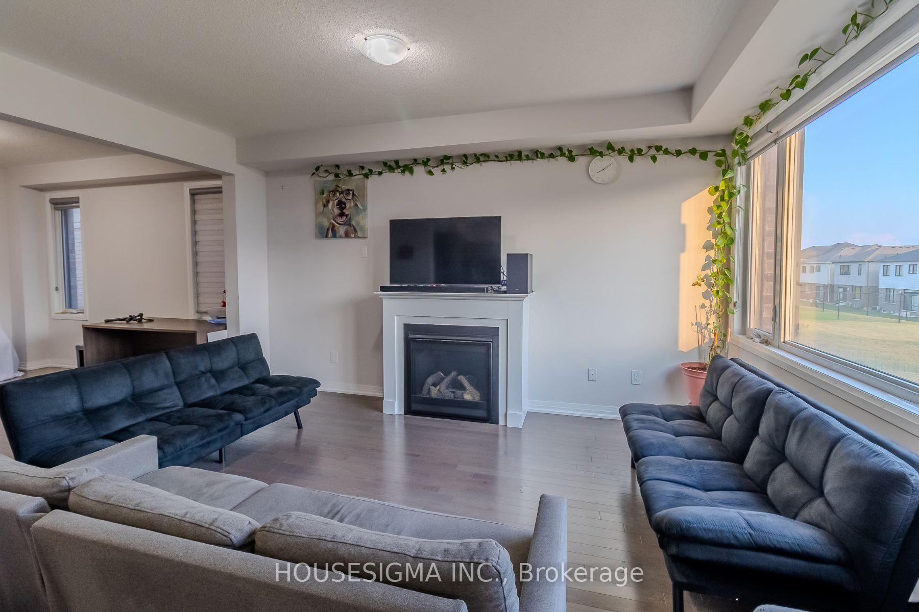 Photo 6 of 139 Fairey Crescent, Hamilton, Mount Hope — HOMEH