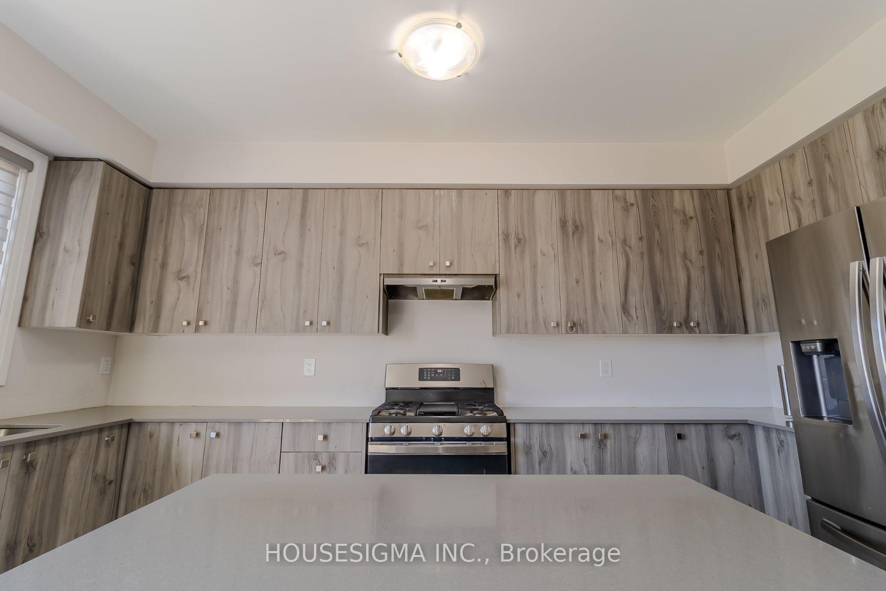 Photo 10 of 139 Fairey Crescent, Hamilton, Mount Hope — HOMEH