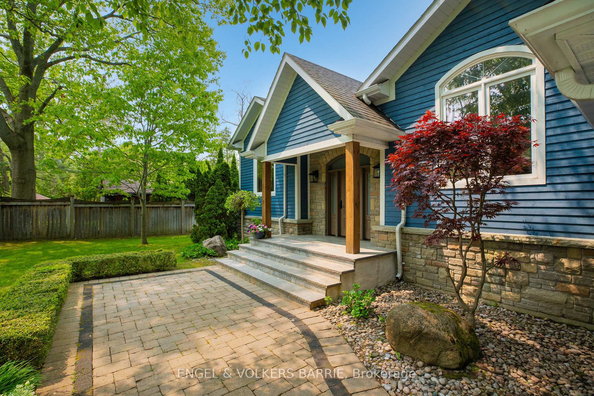 Photo 6 of 292 Trillium Place, Innisfil, Rural Innisfil — HOMEH