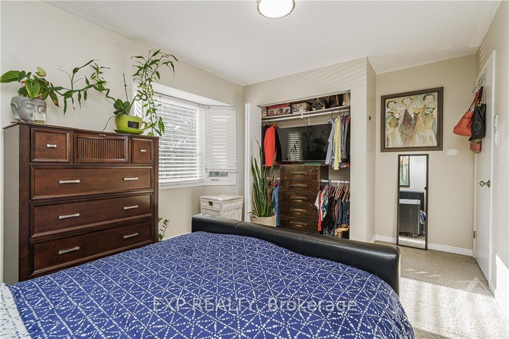 Photo 8 of 235 Huntersfield Drive, Ottawa, Hunt Club Park/Greenboro — HOMEH