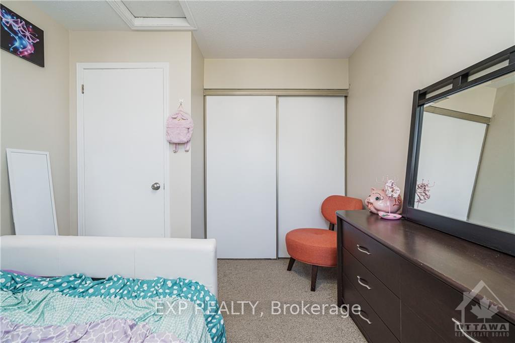 Photo 16 of 235 Huntersfield Drive, Ottawa, Hunt Club Park/Greenboro — HOMEH