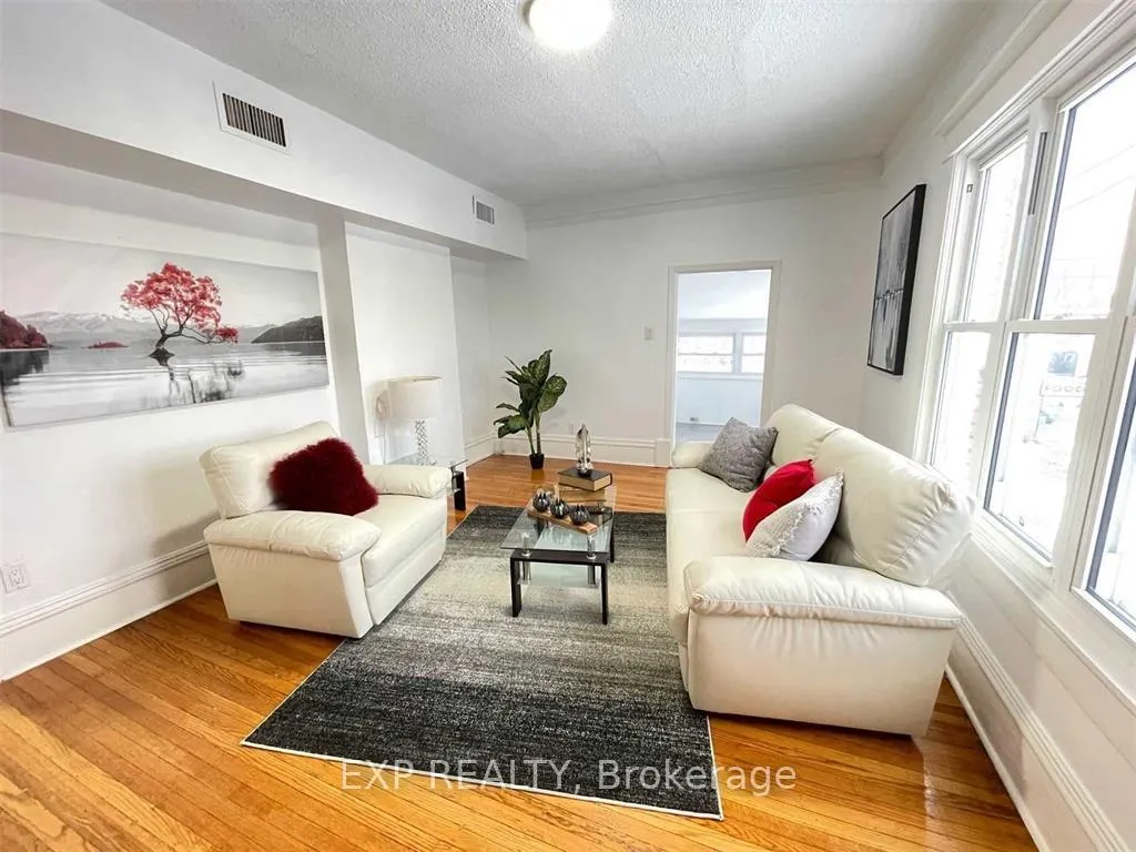 Photo 4 of Unit Upper, 229 Locke Street S, Hamilton, Kirkendall — HOMEH