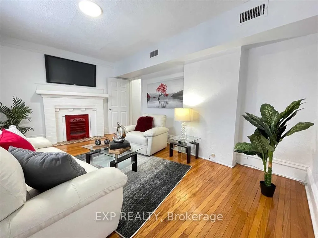 Photo 6 of Unit Upper, 229 Locke Street S, Hamilton, Kirkendall — HOMEH