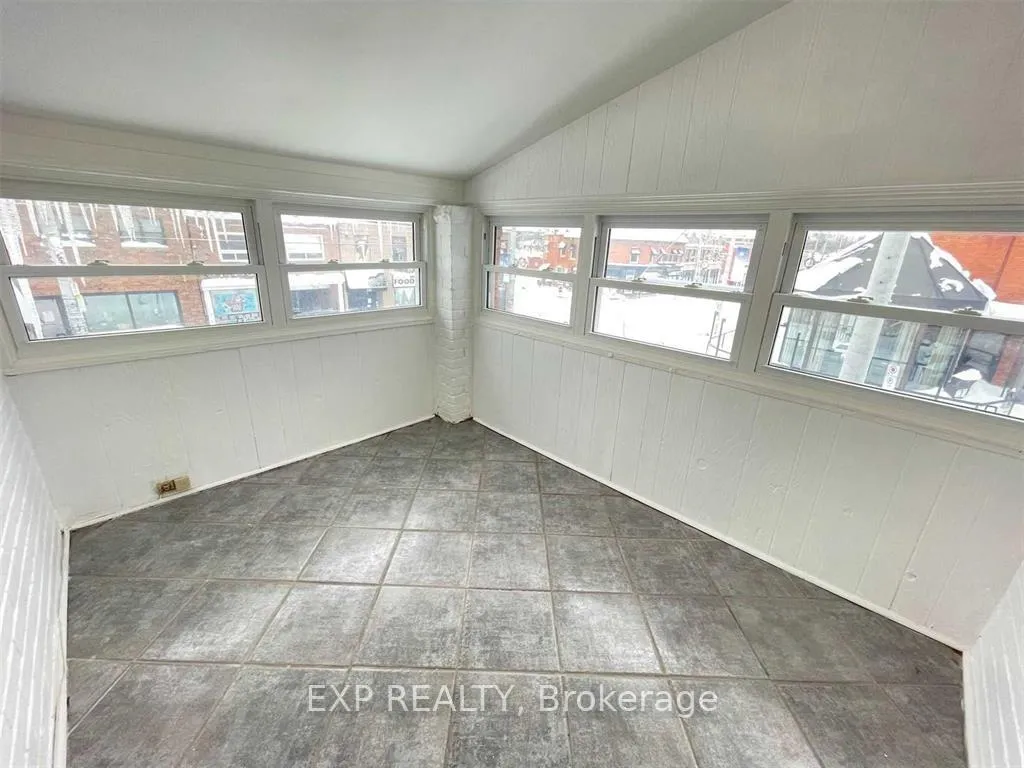 Photo 7 of Unit Upper, 229 Locke Street S, Hamilton, Kirkendall — HOMEH