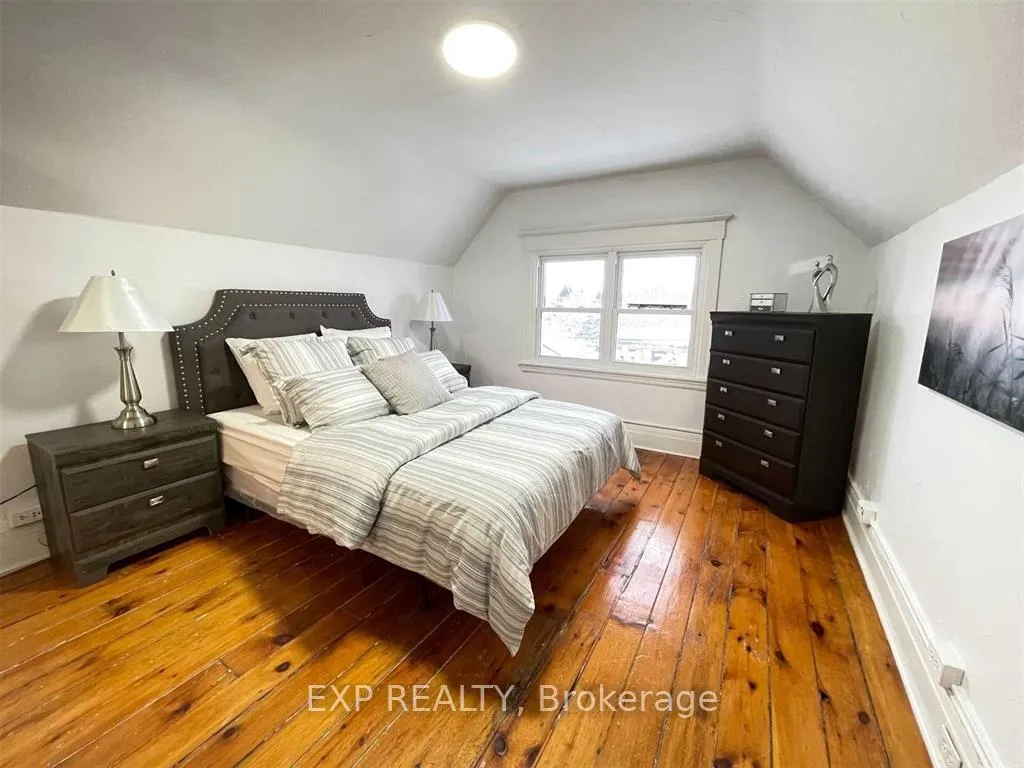 Photo 16 of Unit Upper, 229 Locke Street S, Hamilton, Kirkendall — HOMEH