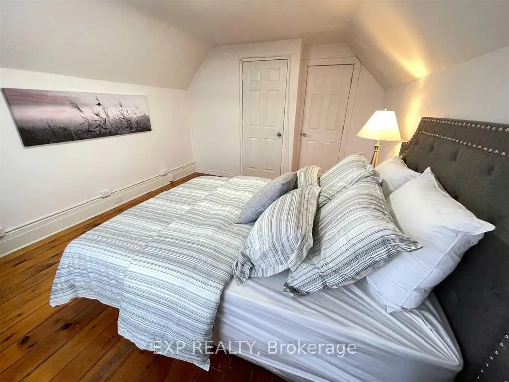 Photo 18 of Unit Upper, 229 Locke Street S, Hamilton, Kirkendall — HOMEH