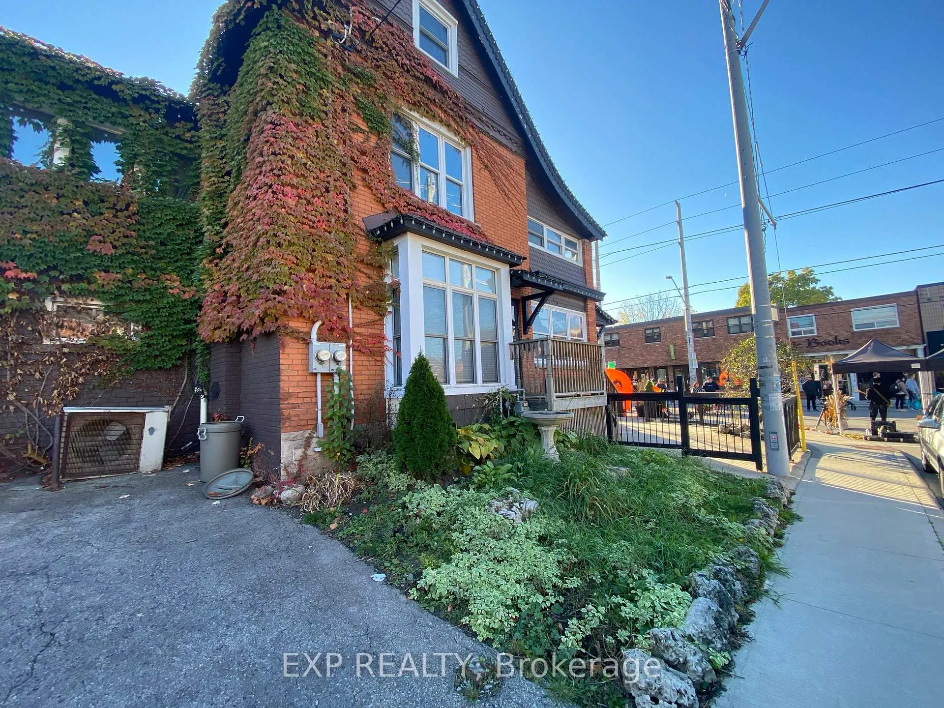 Photo 22 of Unit Upper, 229 Locke Street S, Hamilton, Kirkendall — HOMEH