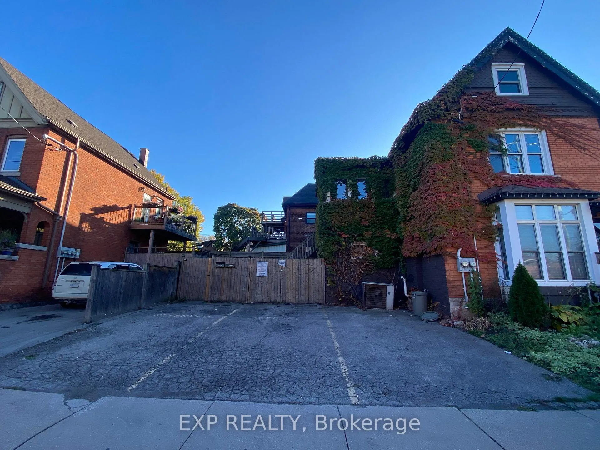 Photo 24 of Unit Upper, 229 Locke Street S, Hamilton, Kirkendall — HOMEH