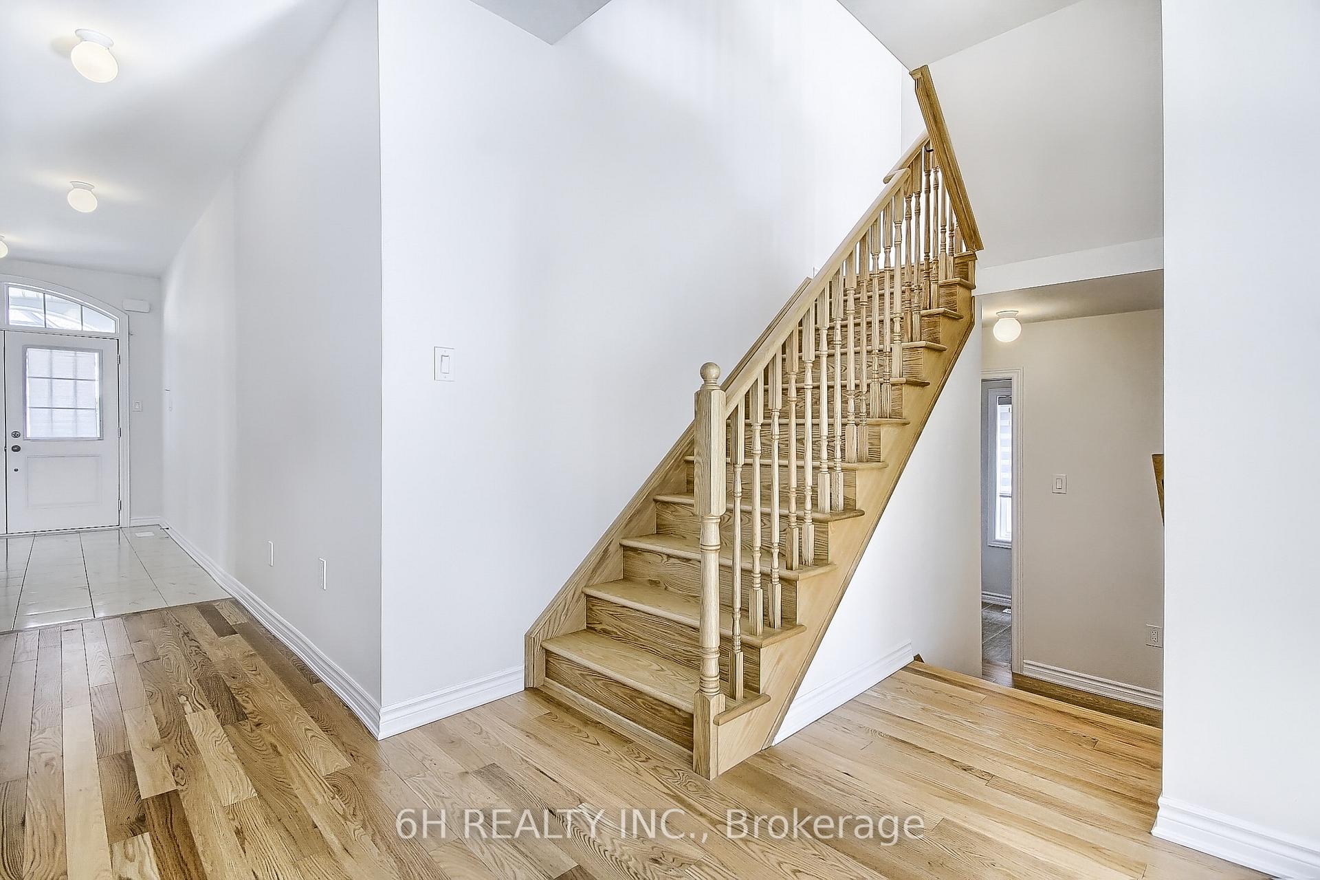 Photo 6 of 1720 Emberton Way, Innisfil, Alcona — HOMEH