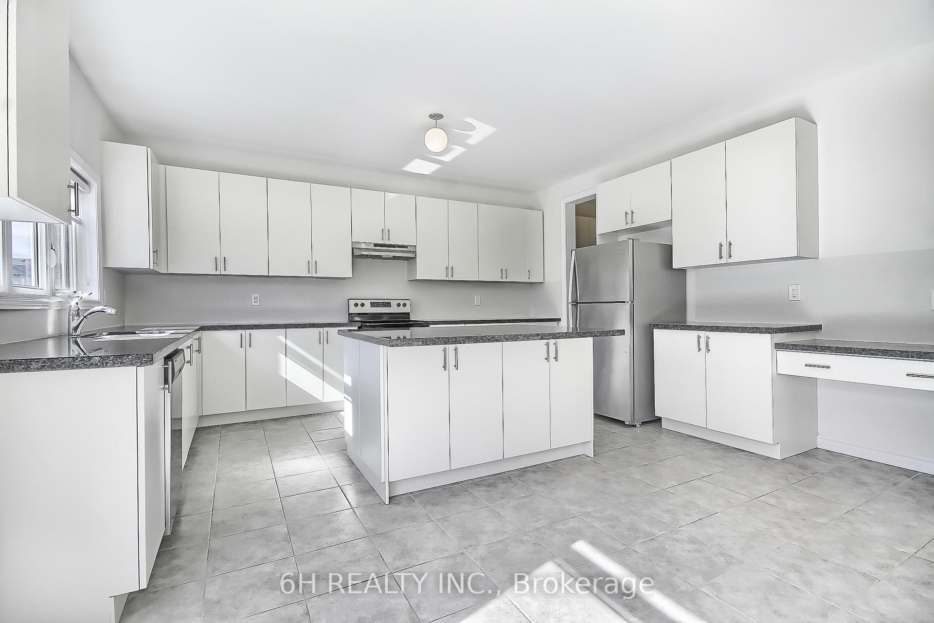 Photo 15 of 1720 Emberton Way, Innisfil, Alcona — HOMEH