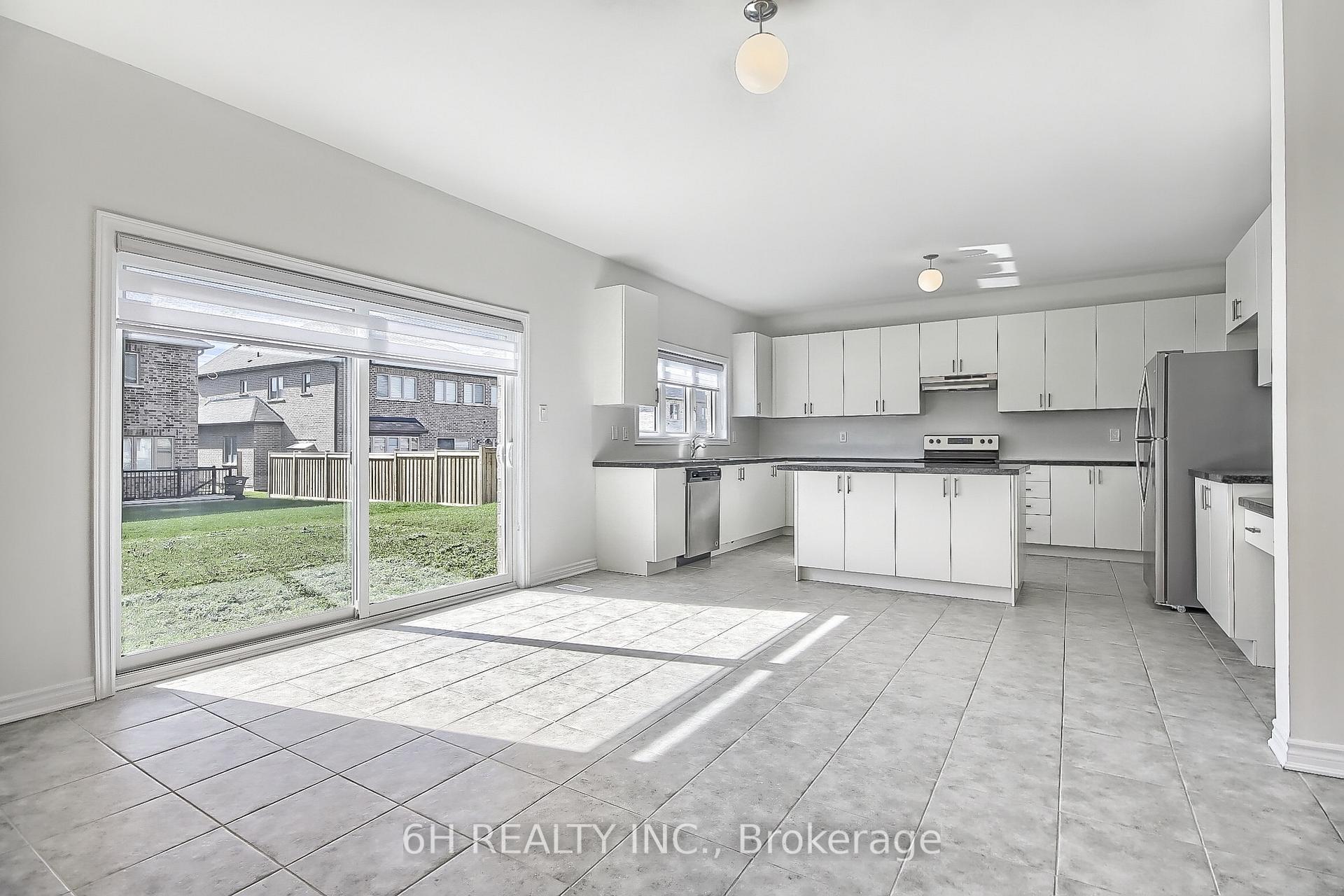 Photo 19 of 1720 Emberton Way, Innisfil, Alcona — HOMEH