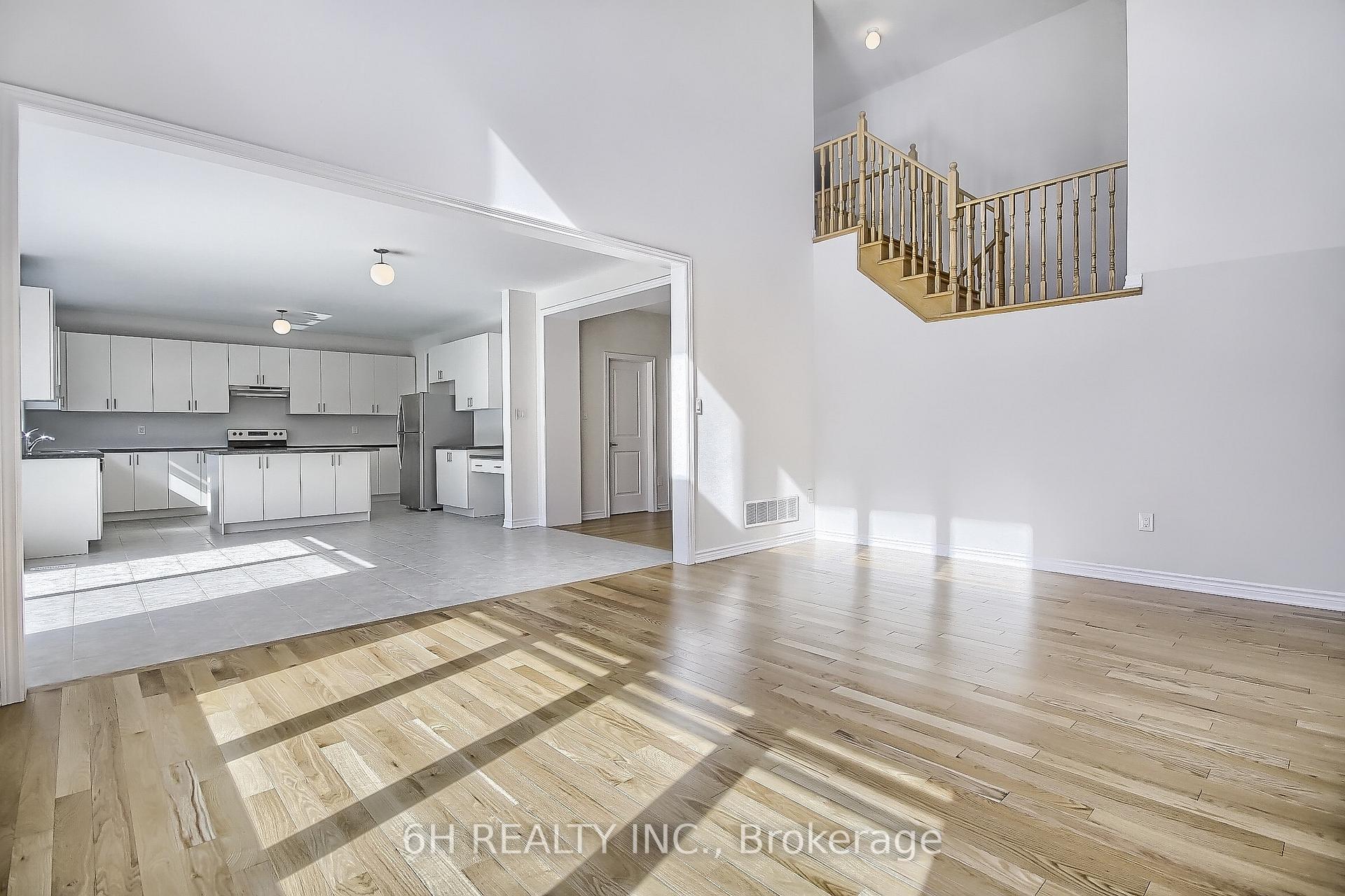 Photo 24 of 1720 Emberton Way, Innisfil, Alcona — HOMEH