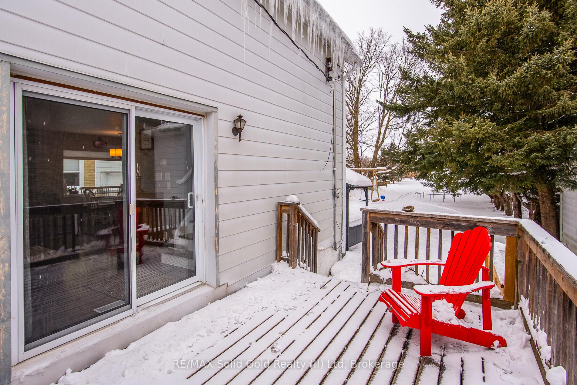 Photo 4 of 32 Wood Street, Mapleton, Rural Mapleton — HOMEH
