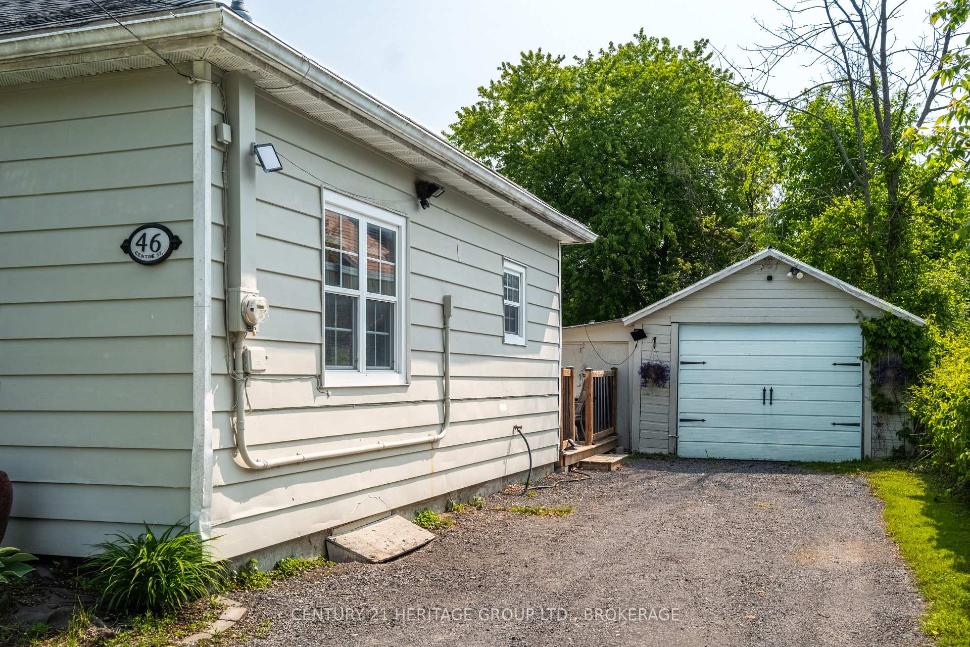 Photo 4 of 46 Centre Street, Loyalist, Odessa — HOMEH