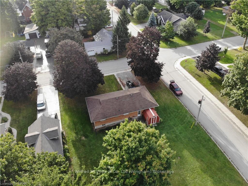 Photo 4 of 640 Elizabeth Street, Huron East, Brussels — HOMEH