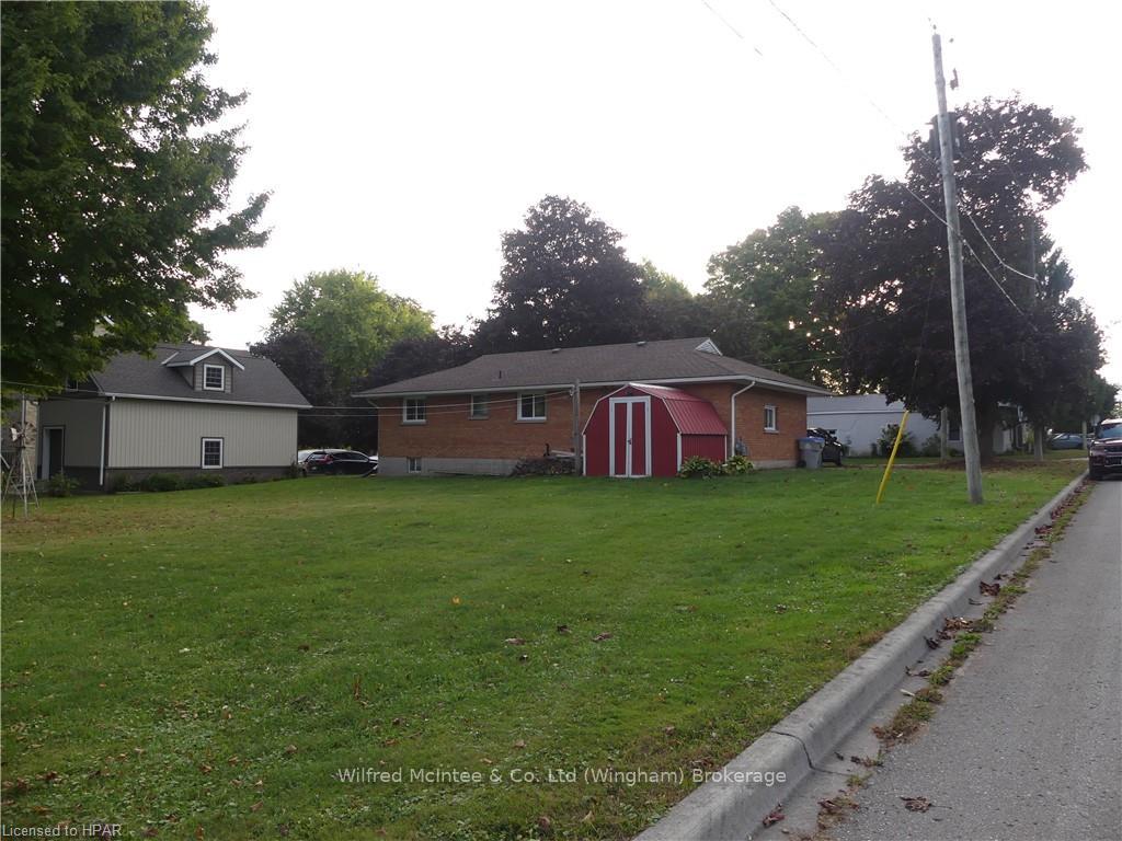 Photo 11 of 640 Elizabeth Street, Huron East, Brussels — HOMEH