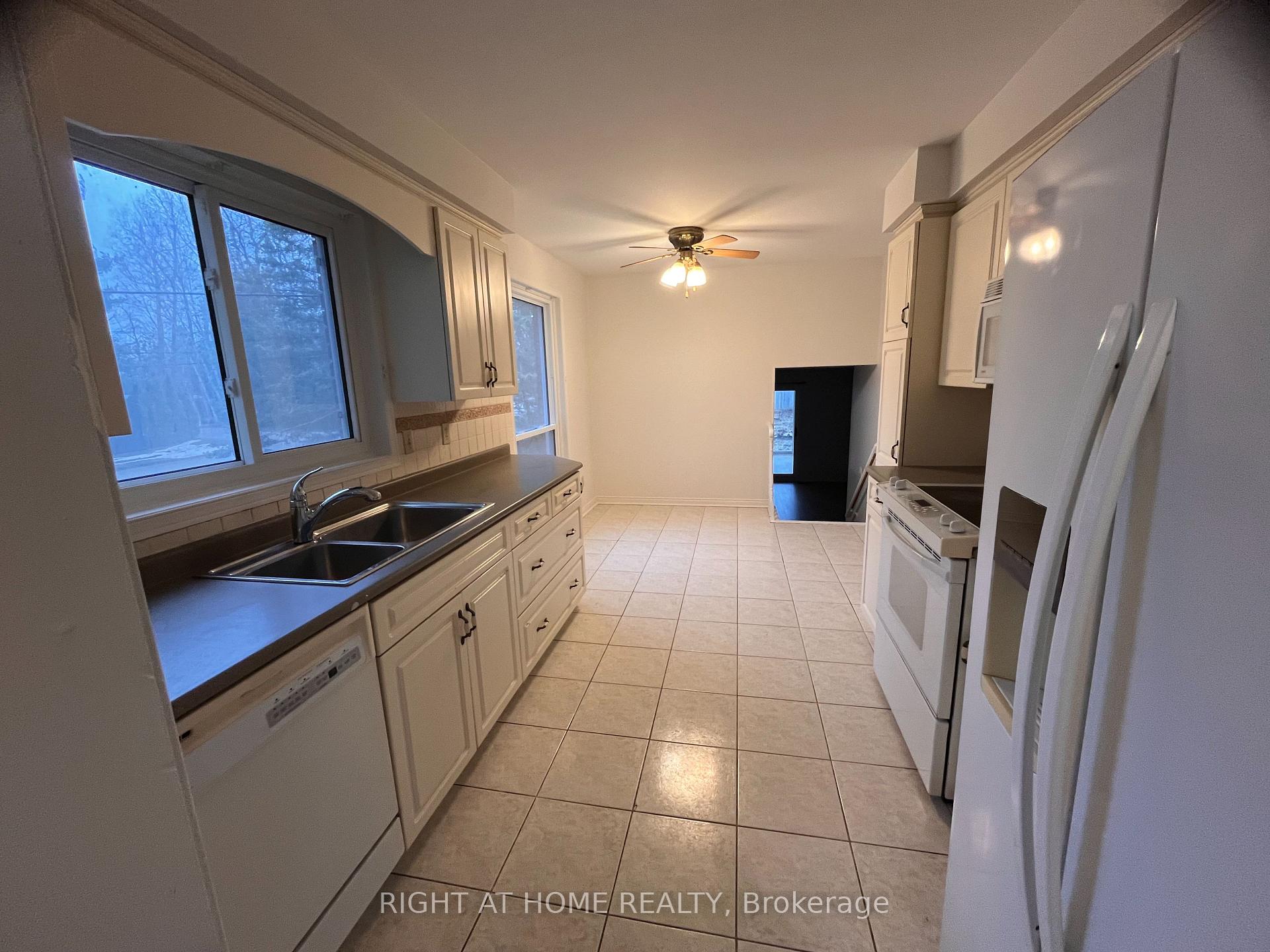 Photo 2 of 2184 Mildred Avenue, Innisfil, Alcona — HOMEH