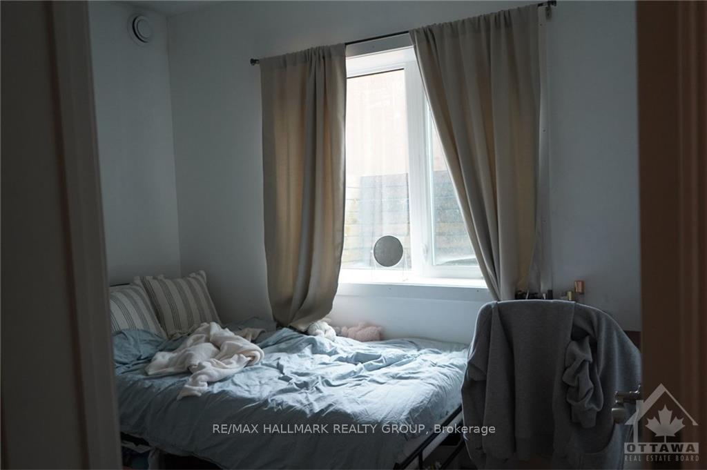 Photo 5 of 70 Russell Avenue, Ottawa, Sandy Hill — HOMEH
