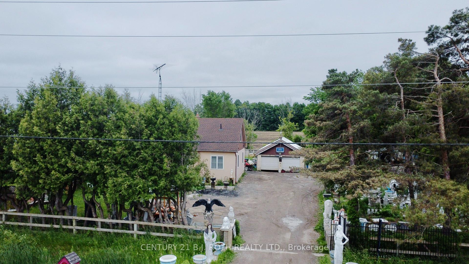 Photo 2 of 1231 10th Line, Innisfil, Rural Innisfil — HOMEH