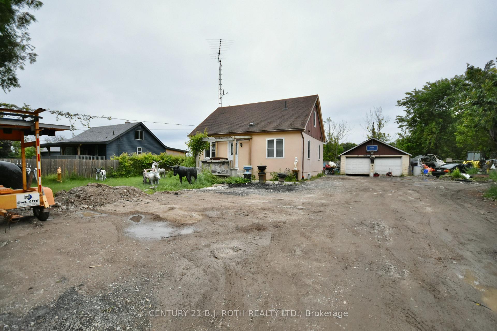 Photo 19 of 1231 10th Line, Innisfil, Rural Innisfil — HOMEH