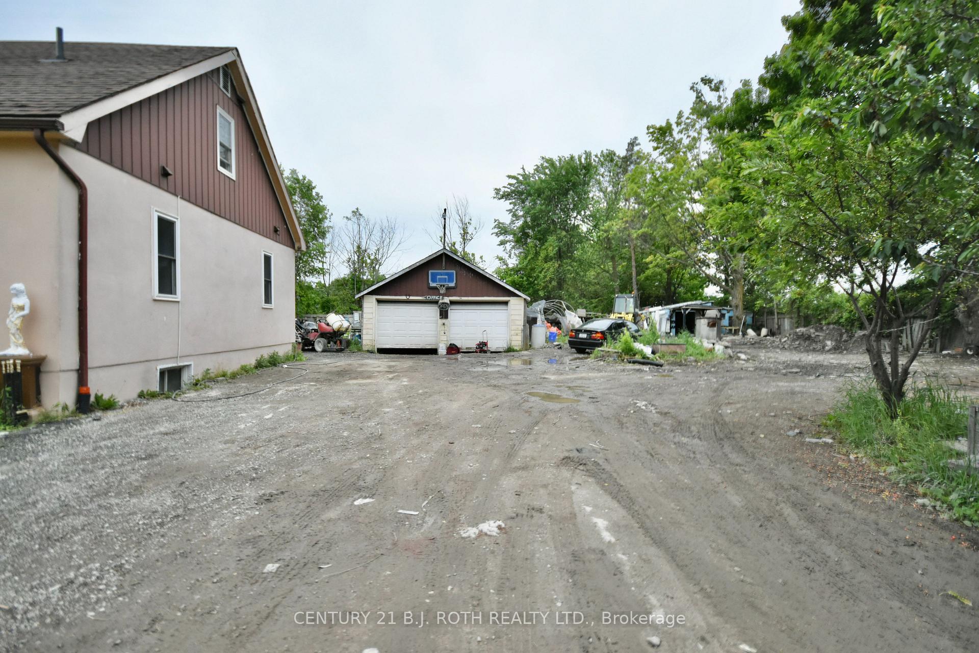 Photo 20 of 1231 10th Line, Innisfil, Rural Innisfil — HOMEH