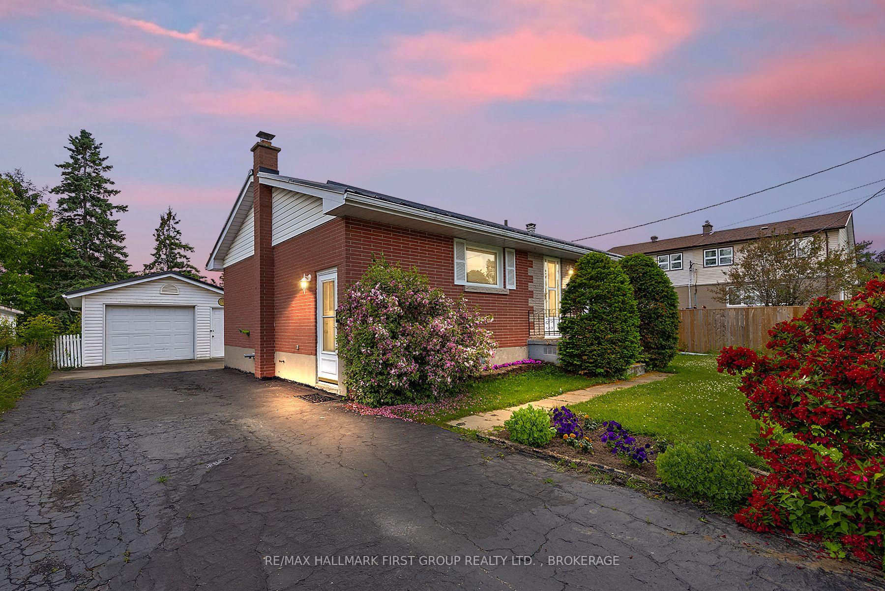 Photo 1 of 67 Amherst Drive, Loyalist, Amherstview — HOMEH