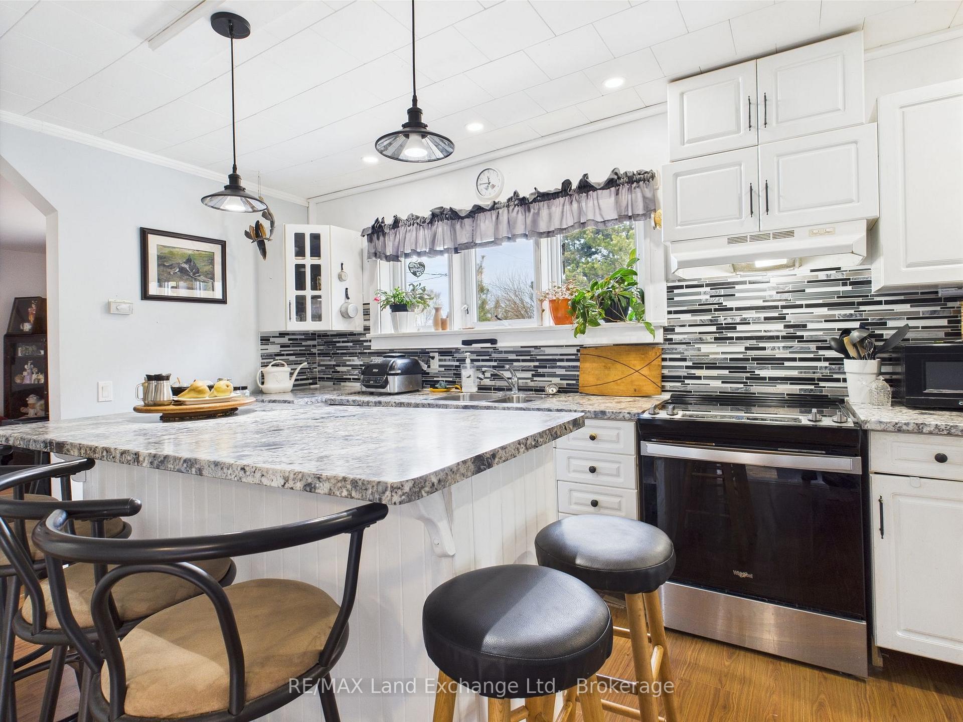 Photo 6 of 581 Huron Terrace, Kincardine — HOMEH