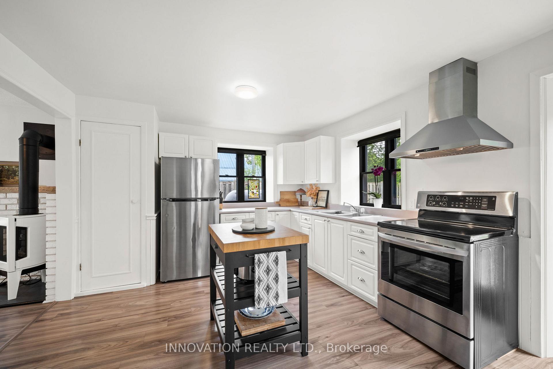 Photo 10 of 137 Hillier Street, Lanark Highlands, Lanark Highlands (Lanark Village) — HOMEH