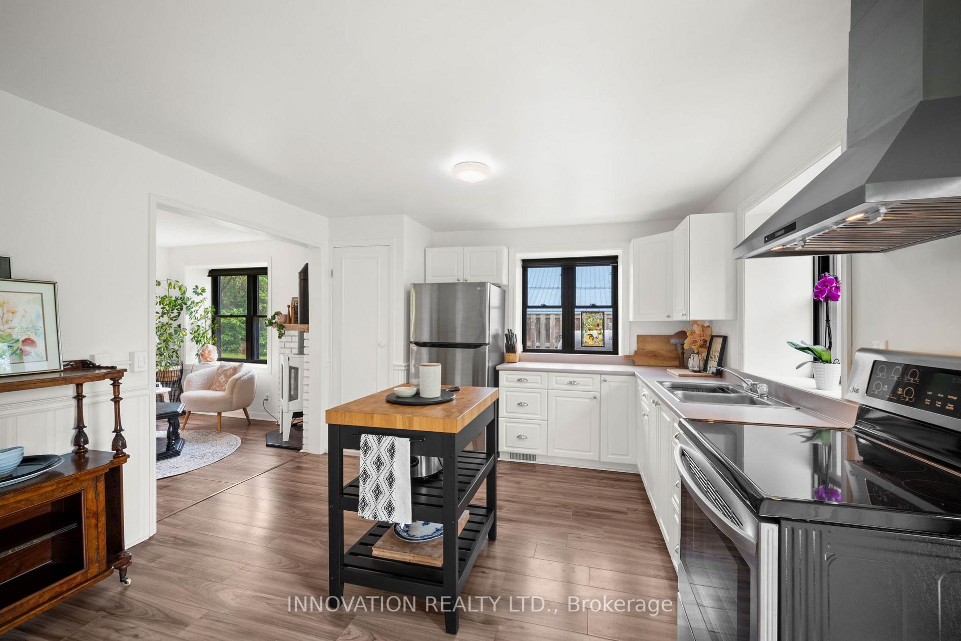 Photo 11 of 137 Hillier Street, Lanark Highlands, Lanark Highlands (Lanark Village) — HOMEH