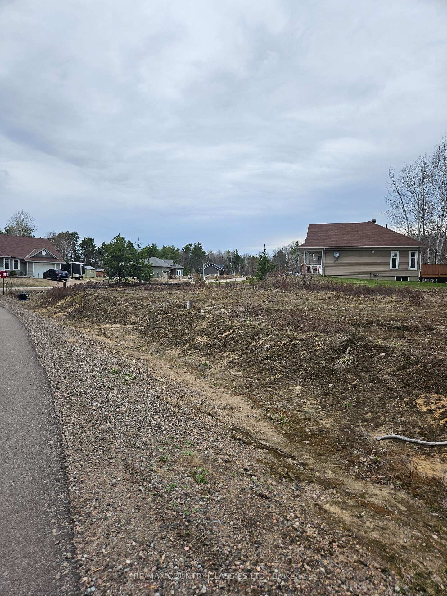 Photo 1 of 23 Birchview Drive, Madawaska Valley, Madawaska Valley — HOMEH