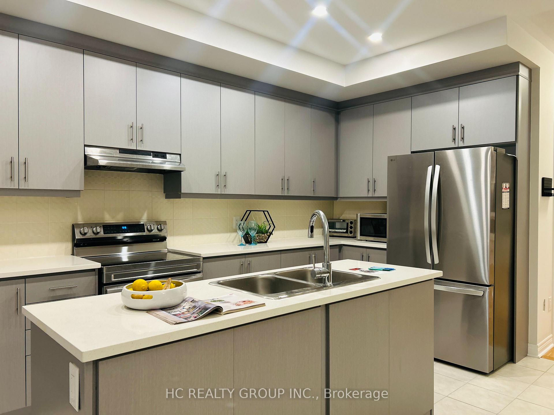 Photo 6 of 112 Robert Eaton Avenue, Markham, Middlefield — HOMEH