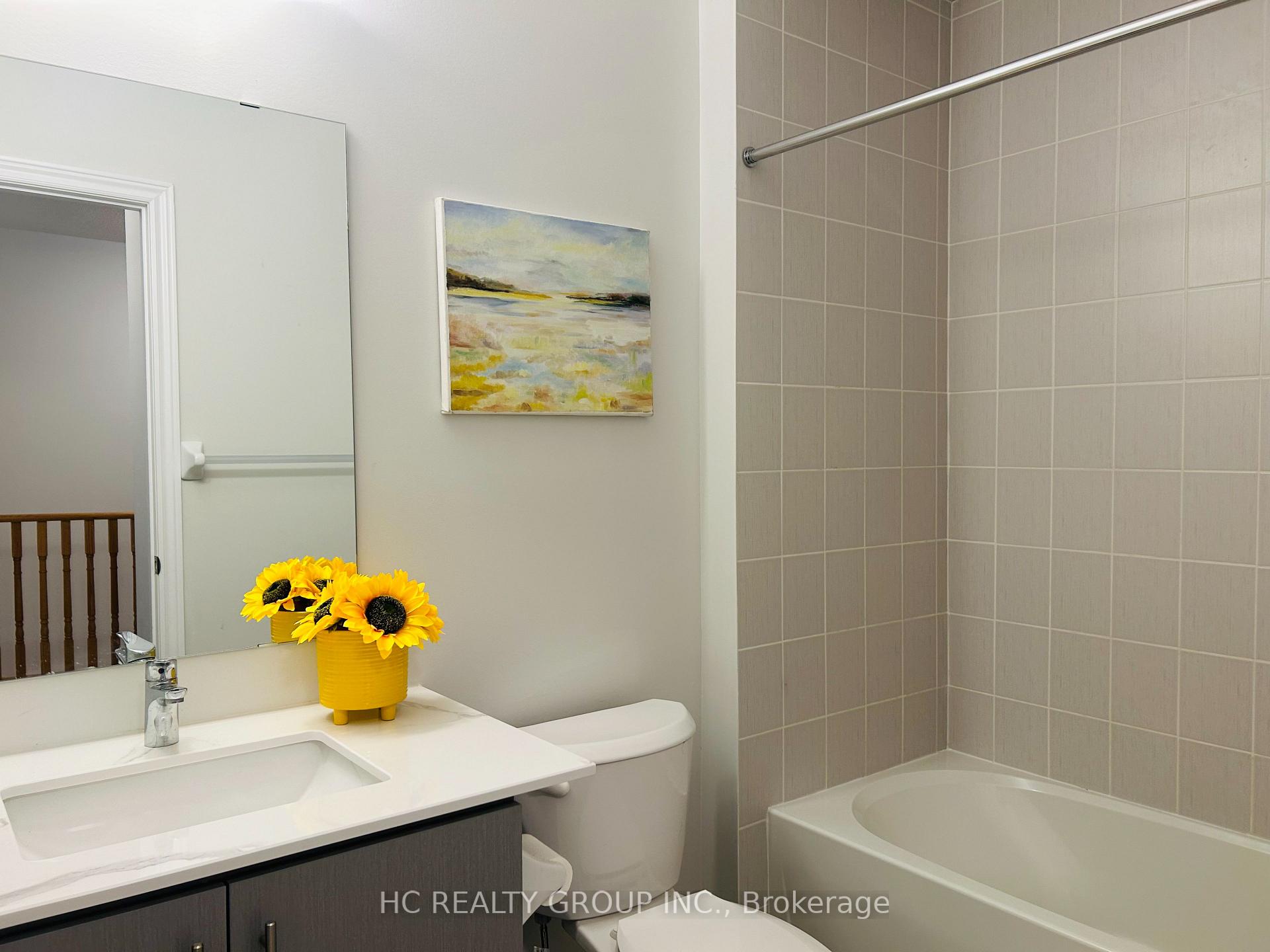 Photo 12 of 112 Robert Eaton Avenue, Markham, Middlefield — HOMEH